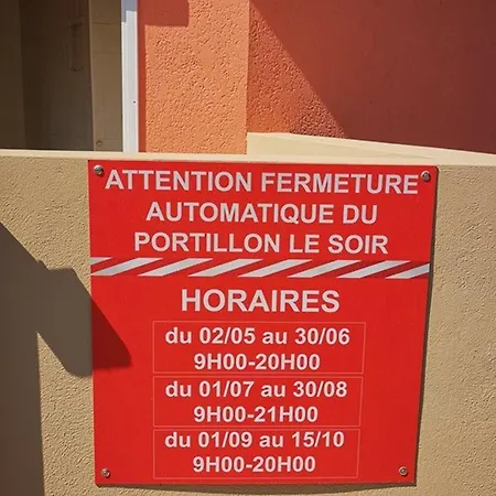 Mazet 2 Avec Terrasse Et Parking Au Lavandou - Fr-1-803-45 Le Lavandou