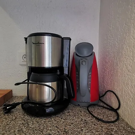 Semesterbostad Mazet 2 Avec Terrasse Et Parking Au Lavandou - Fr-1-803-45